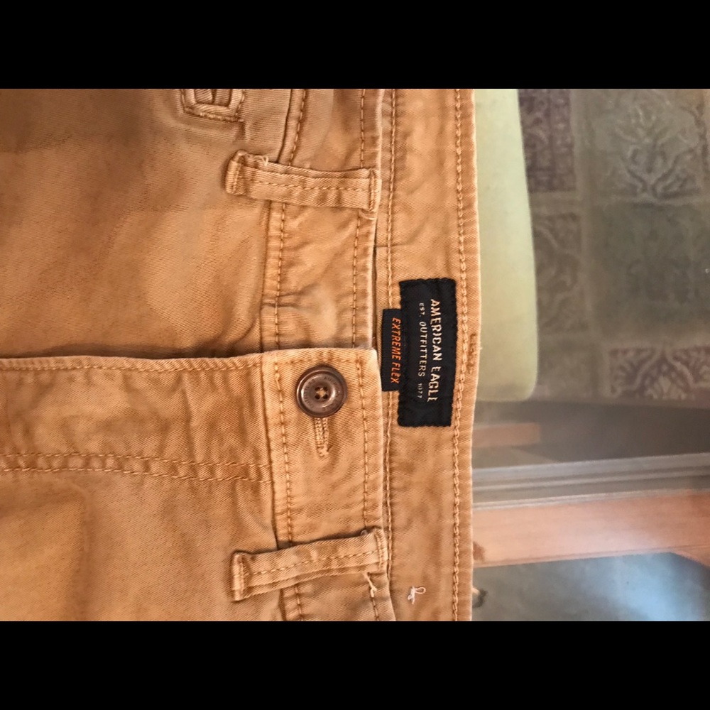 Dark kahaki American Eagle short